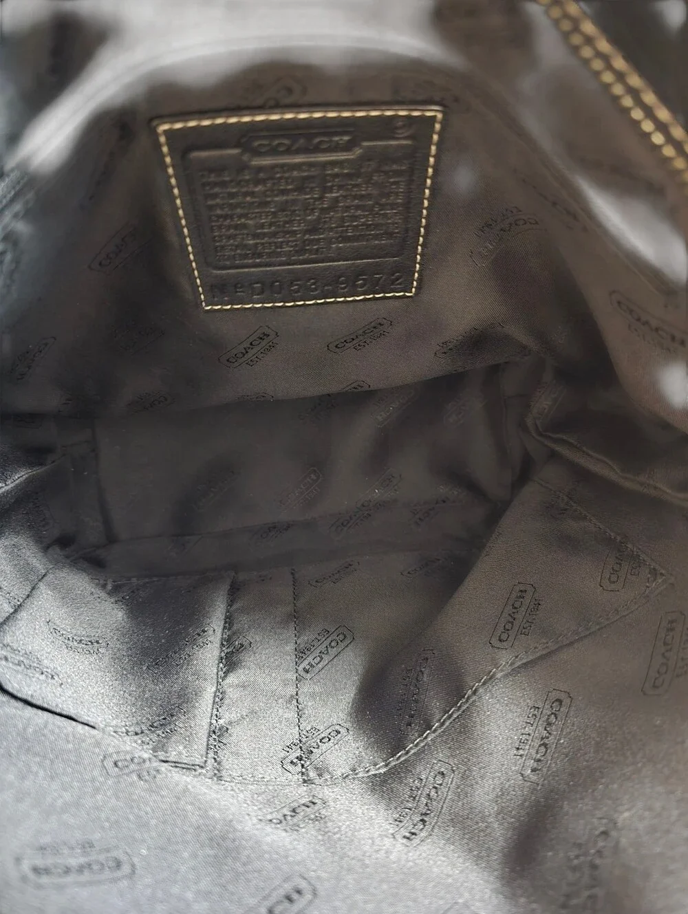 Coach Hamptons black leather tote bag 05